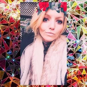 Meet your Posher, Arielle